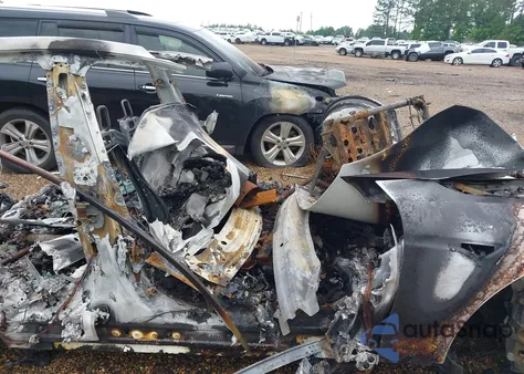 2022 Tesla Model S from USA, damaged, VIN 5YJSA1E51NF465069